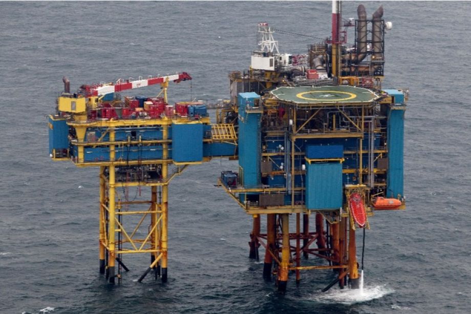 een overzicht van het offshore platform waar het project is uitgevoerd om het SCR-systeem te veranderen